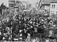 Otkrivanju spomenika S. Radiću nazočilo je oko 30.000 osoba (25.10.1936.), izvornik knjiga I. Goleca, Povijest grada Petrinje, str. 203